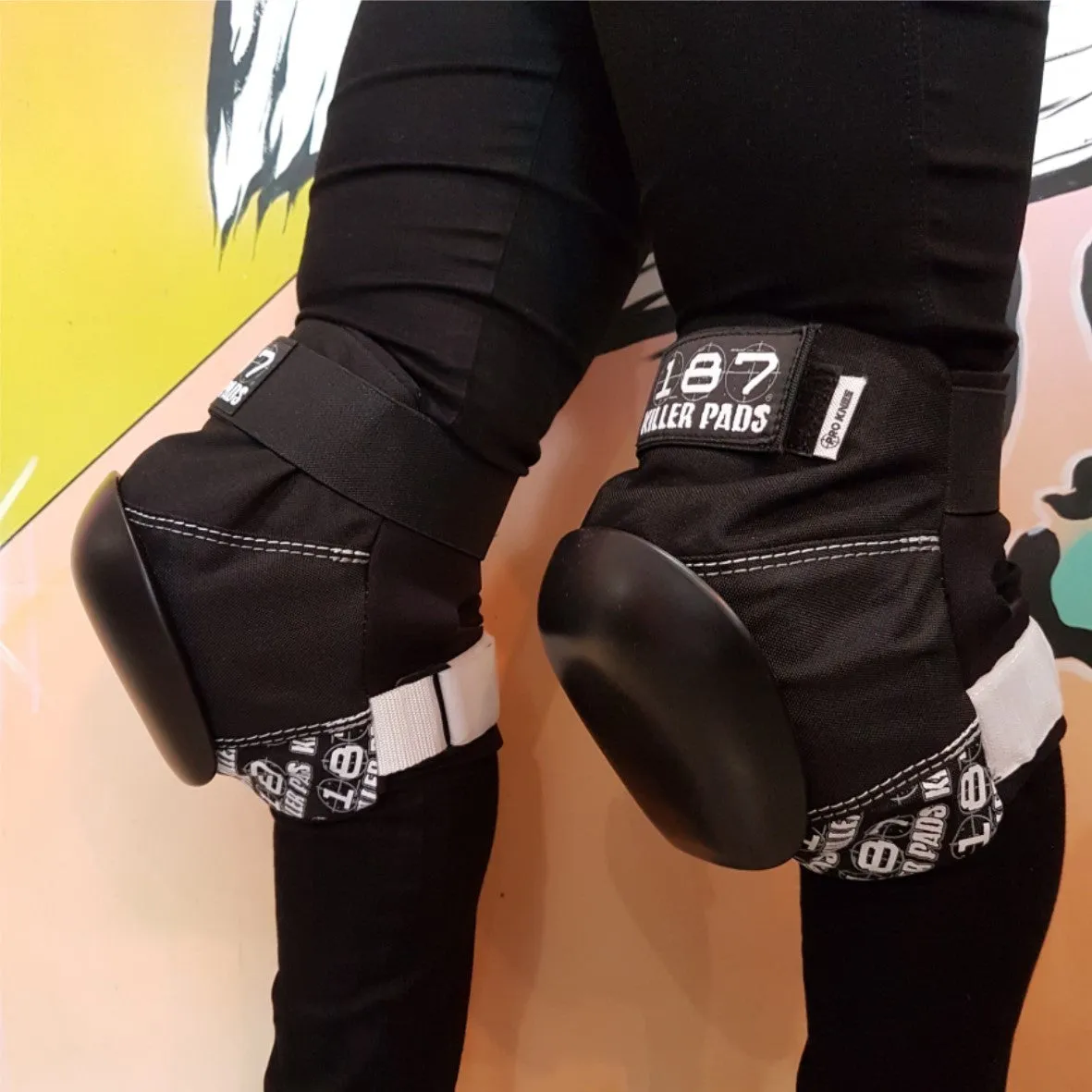 187 Pro Knee Pads Black/White *Last One* XL