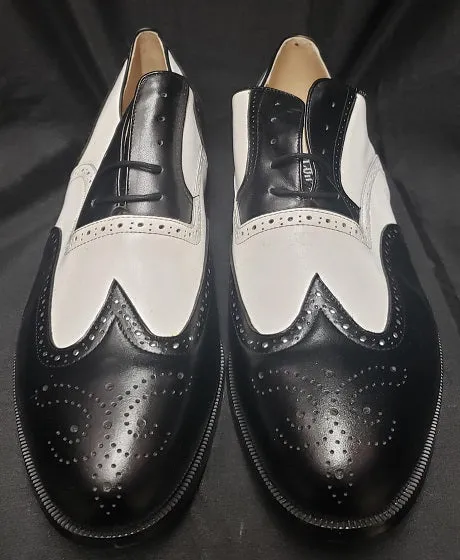 Garvin -- Men's Dress Oxford -- Black/White