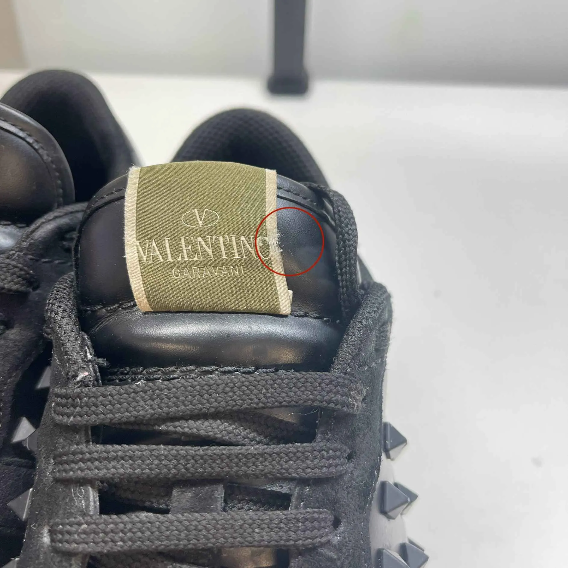 Men's Rockstud Low Trainers Black Size EU 41 / UK 7