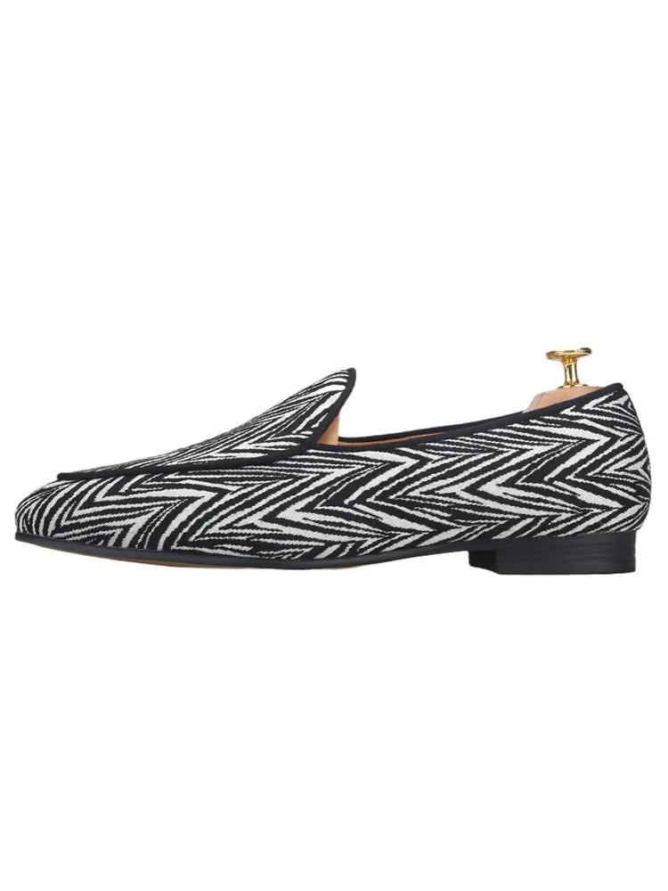 Summer new zebra pattern men's loafers breathable leather lining smoking shoes European and American style large size
